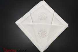 Bộ khăn ăn (6chiếc) 45x45 thêu san hô tròn trắng